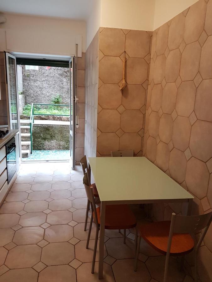 La Casa Di Ari Vicinissimo Ospedale Gaslini Genovaアパートメント エクステリア 写真